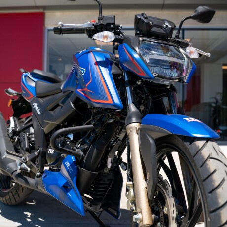 TVS Apache 200 Azul