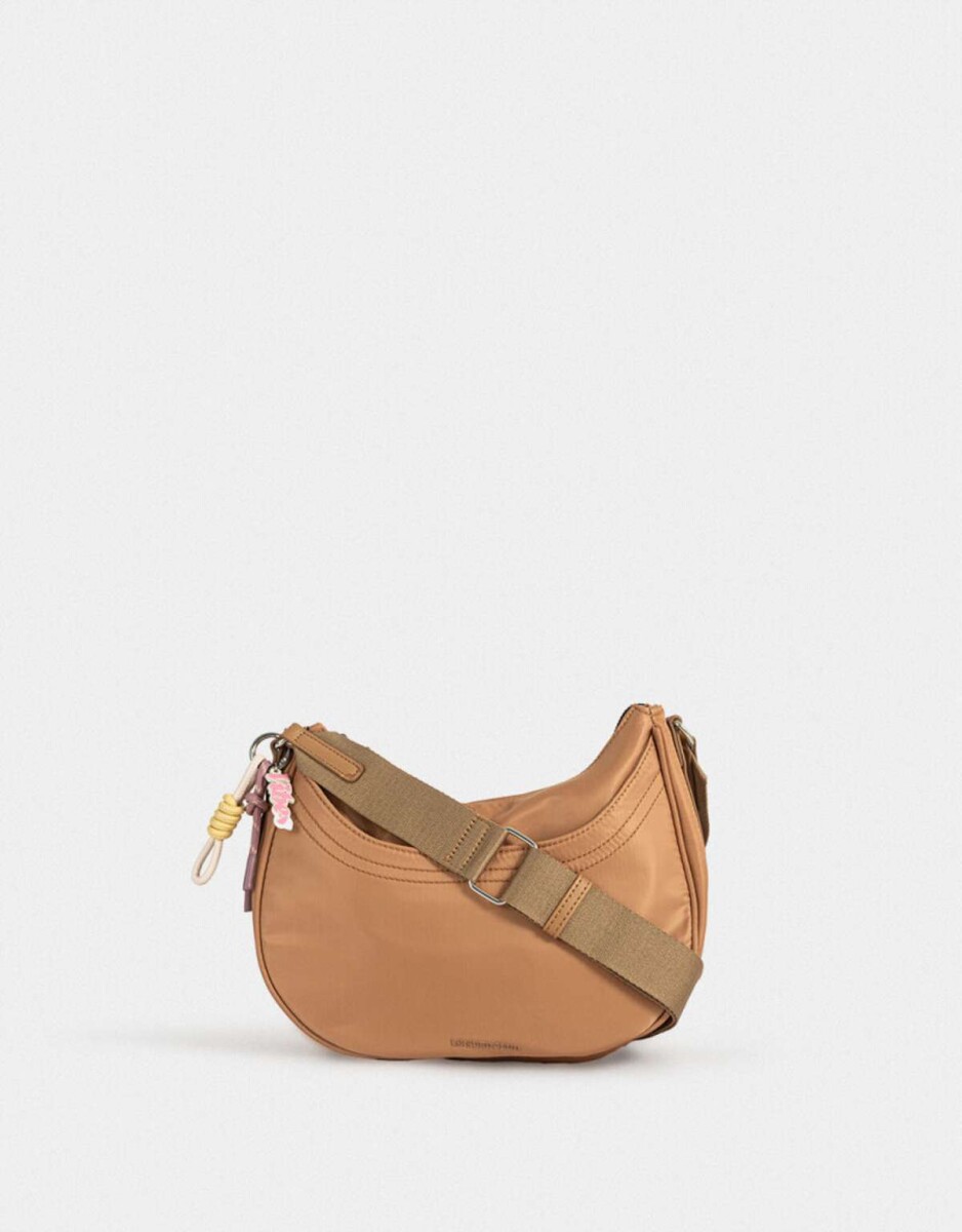 Bandolera Urbana Con Charm - Marron Beige 