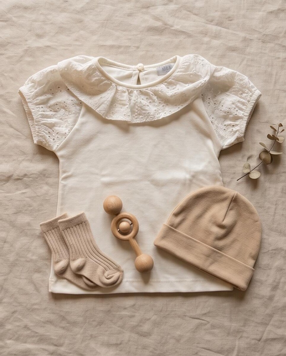 REMERA NENA 