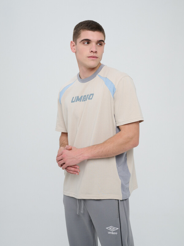 REMERA CROSS Umbro Hombre 00b