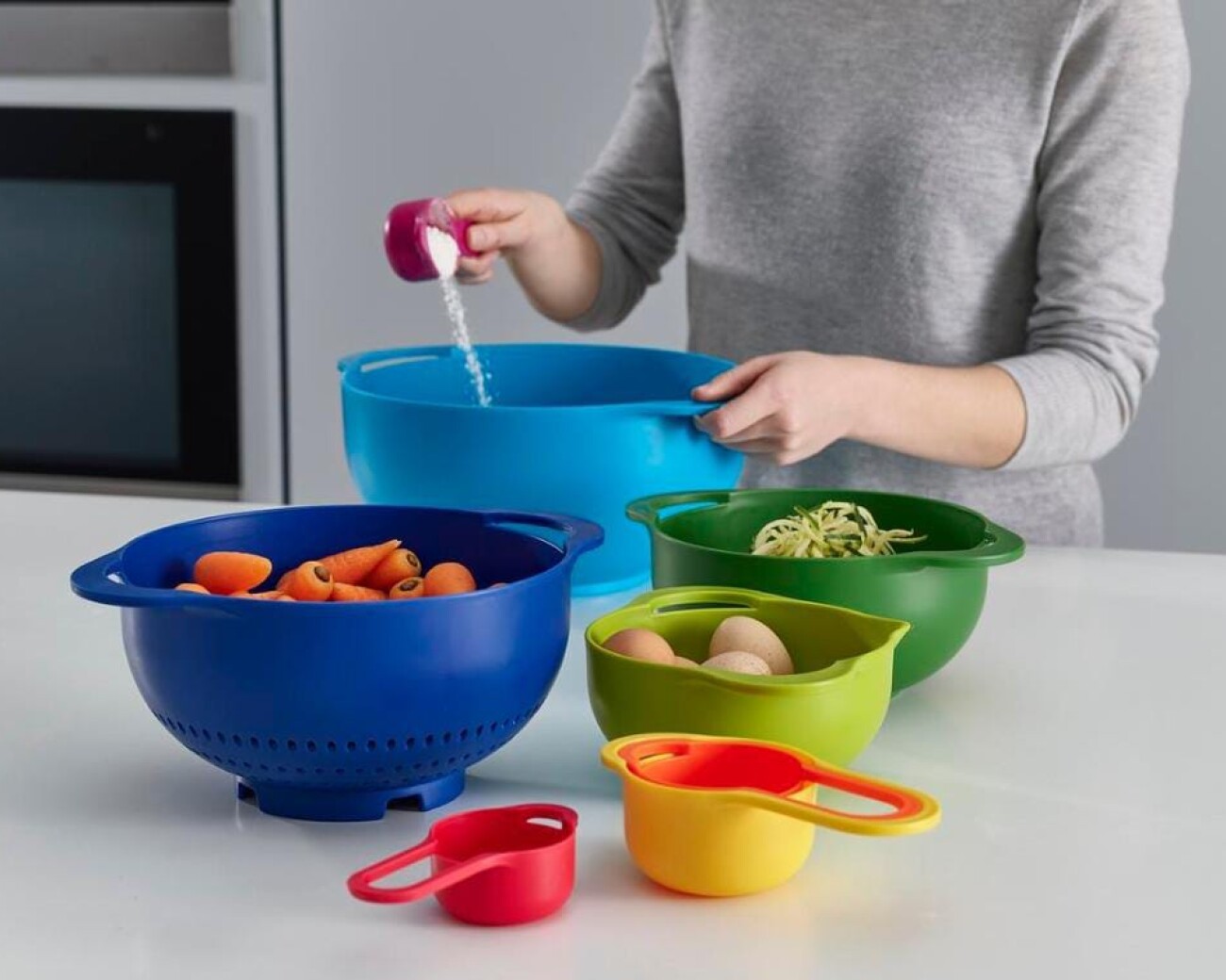 Set de 8 piezas de preparación de alimentos Joseph Joseph Duo (cuencos + colador + tazas medidoras) Set de 8 piezas de preparación de alimentos Joseph Joseph Duo (cuencos + colador + tazas medidoras)