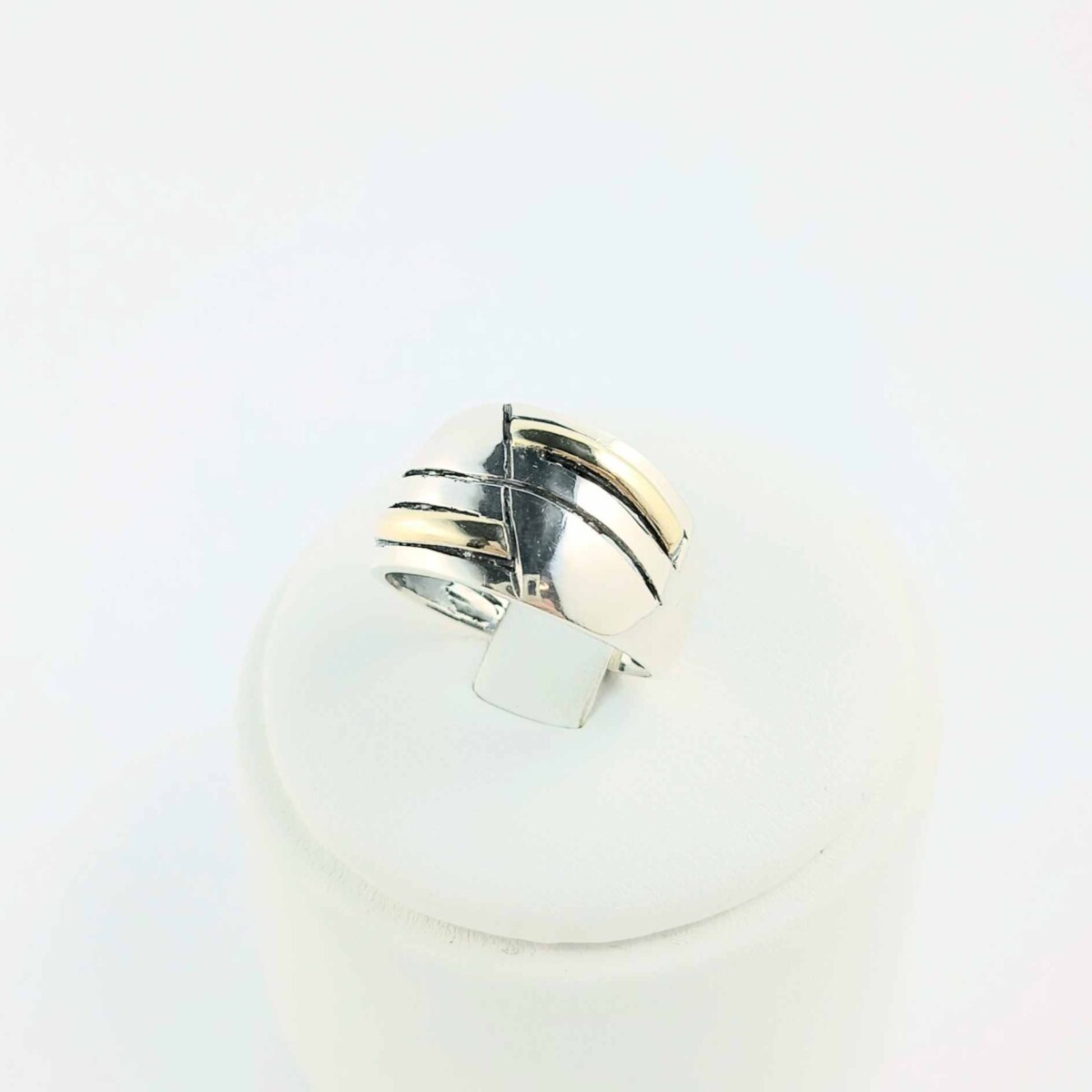 Anillo de Plata 925 con double de Oro 18k. 