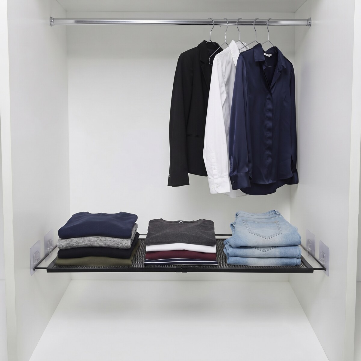 Estante extensible con 4 enganches adhesivos - 50/85x35x3cm 