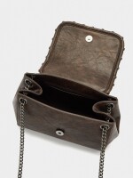 Bolso De Hombro Con Solapa Y Tachuelas marron