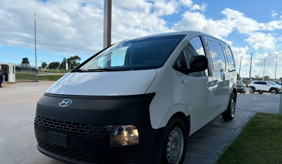 H1 Staria Furgon 2.2 Diesel - 2022 H1 Staria Furgon 2.2 Diesel - 2022