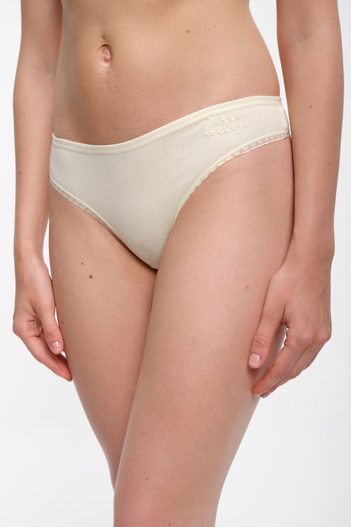 Colaless Dafne Amarillo