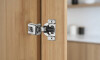 BISAGRA MARCO AMERICANA 1/2 c/amort H8Q055H Bisagra Marco Americana 1/2 C/amort H8q055h