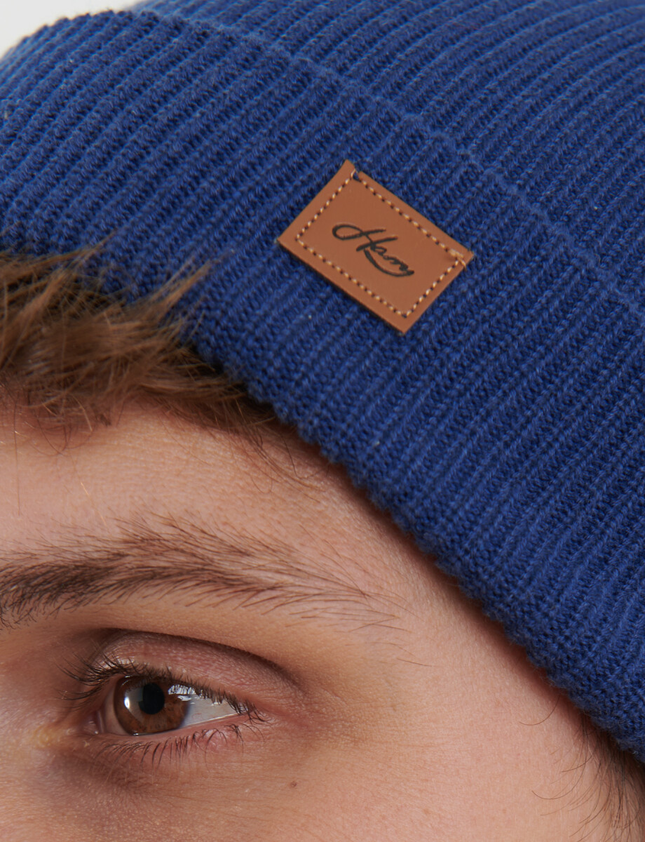 700515 GORRO TEJIDO HARRY Azul Piedra