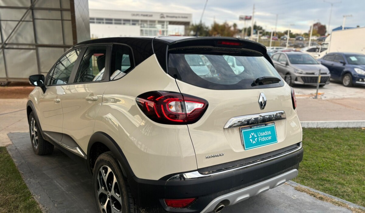Renault Captur 1,6 CVT Intense - 2021 Renault Captur 1,6 CVT Intense - 2021