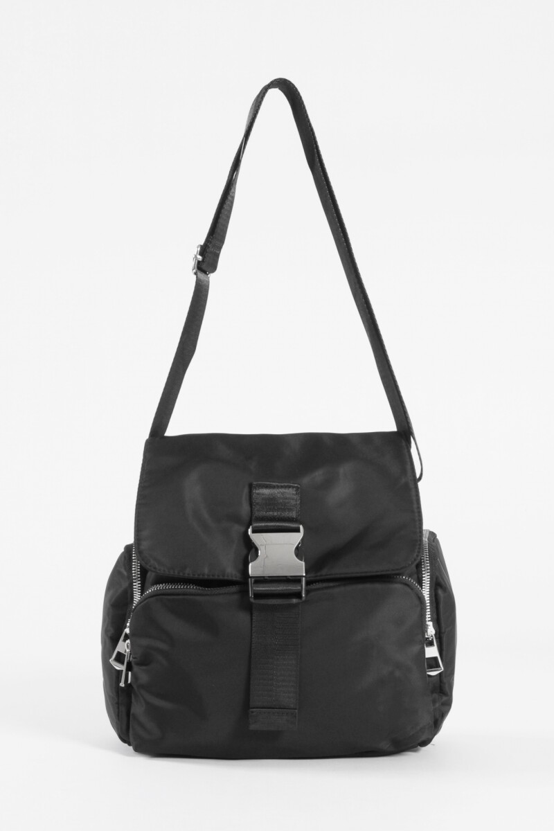 Bandolera de tela con tapa y hebilla negro