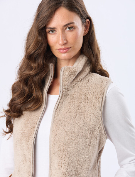 CHALECO SHERPA SUAVE Beige Oscuro