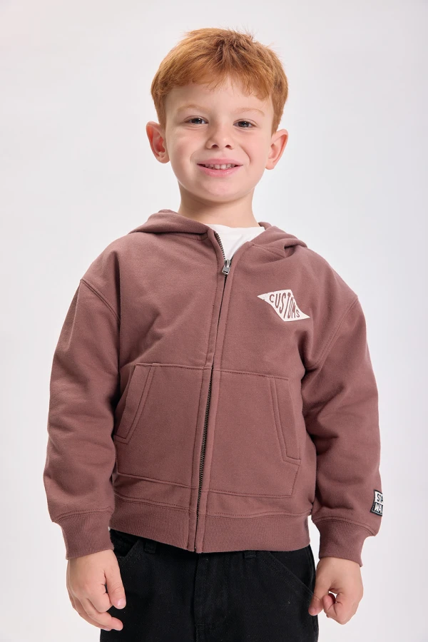 Campera deportiva estampada Marrón