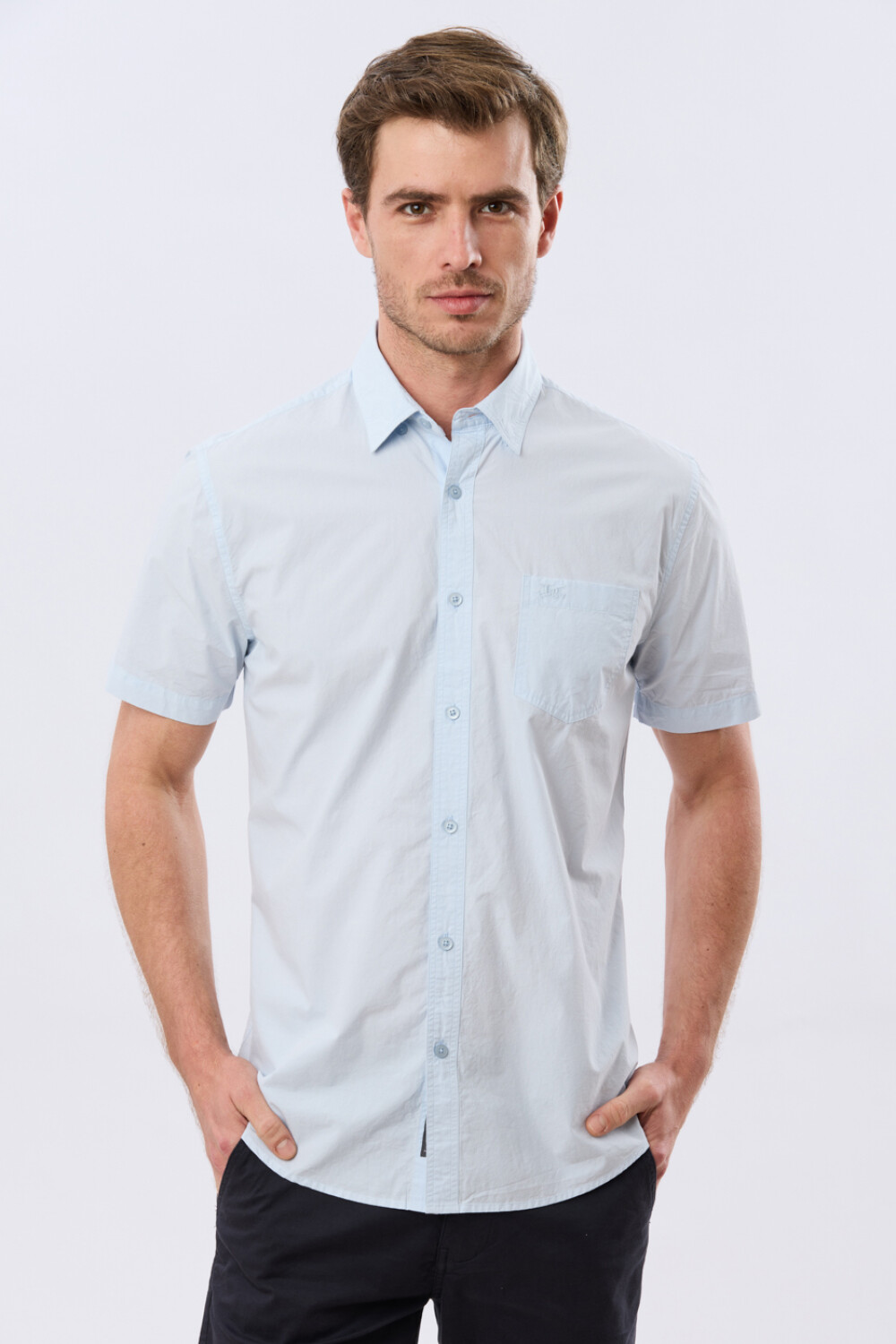 CAMISA LISA DE ALGODÓN Celeste