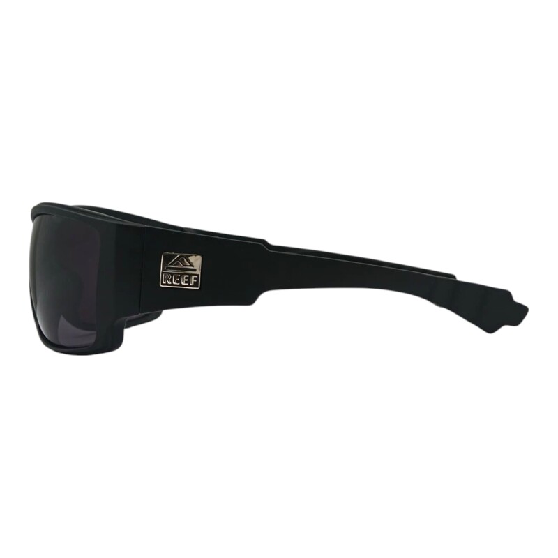 RG020120 negrouniforme