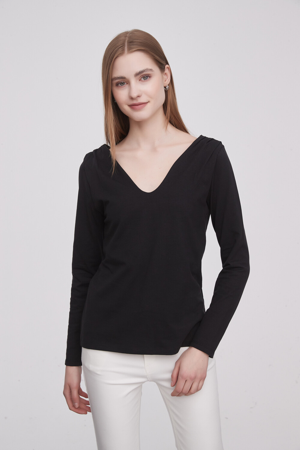 Remera Terana Negro