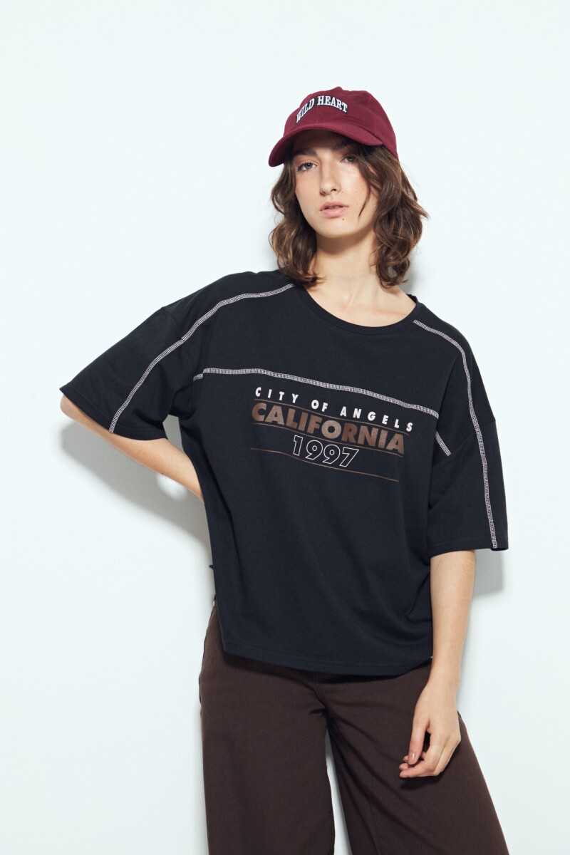 REMERA MAGNOLIO Negro