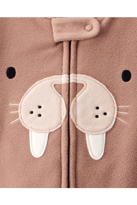 Pijama una pieza de micropolar, con pie, estampa morsa Sin color