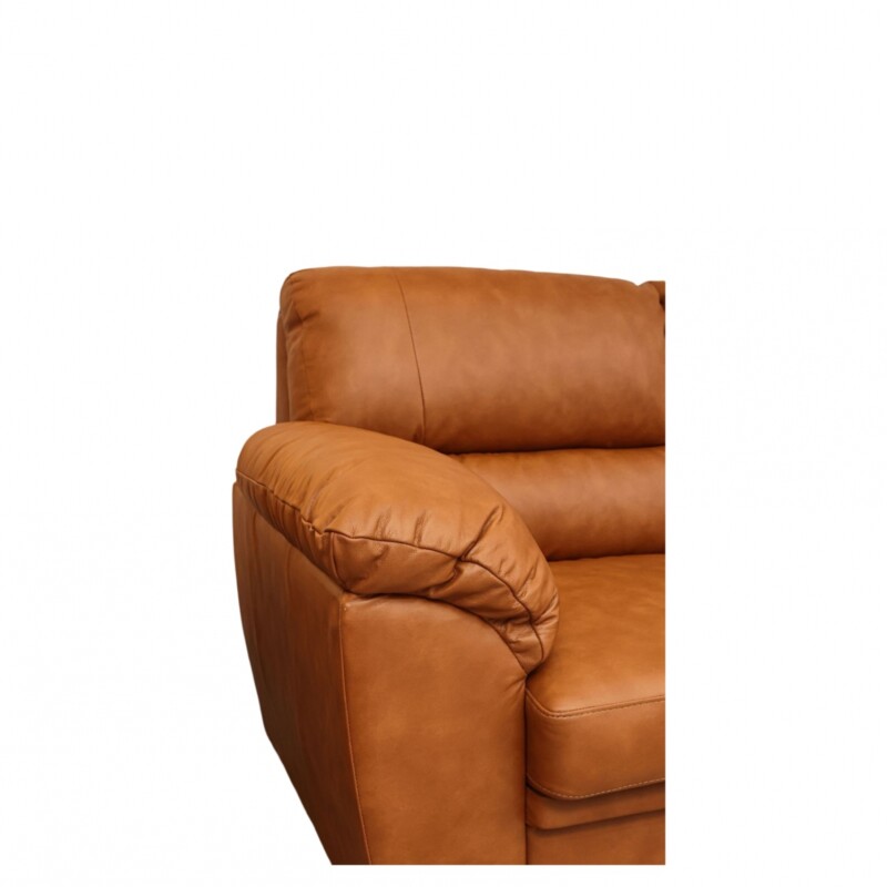 SOFA 3 CUERPOS - MODELO ALIAS - TAPIZADO EN CUERO - COLOR MARRON CLARO SOFA 3 CUERPOS - MODELO ALIAS - TAPIZADO EN CUERO - COLOR MARRON CLARO