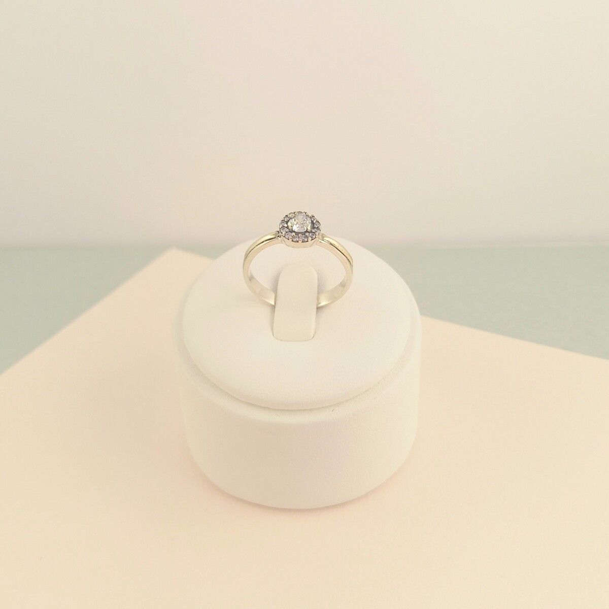 Anillo de plata 925, double en oro 18 ktes y circonias, SOLITARIO. 