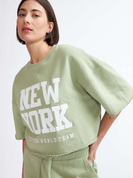 REMERA NY VERDE