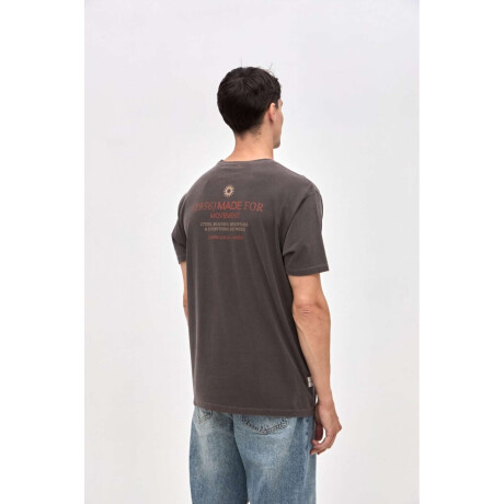 Remera Moxie Marrón