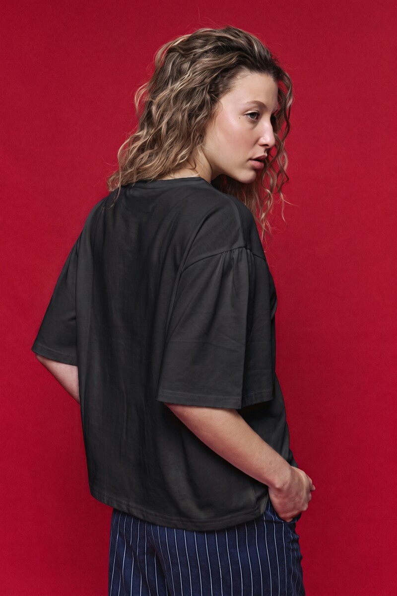 REMERA ZIVA Negro