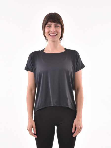 REMERA DAMAVAND NEGRO