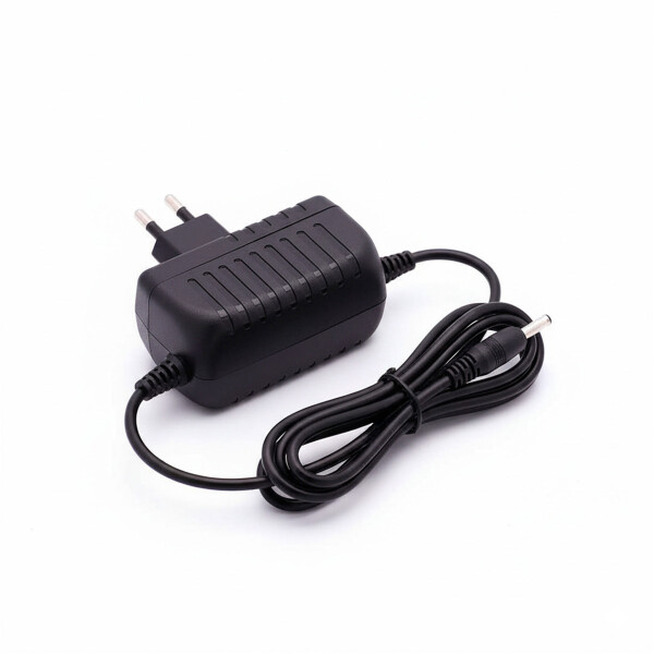 Cargador Para Notebook Laptop Ceibal 12V 2A 5x1 35mm Color Negrpo