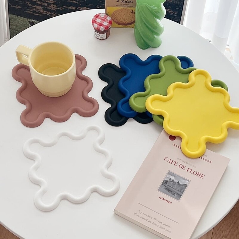 Posavasos ondeado de colores amarillo