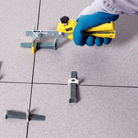 Pinza niveladora de pisos 9" -TRAMONTINA TN1036