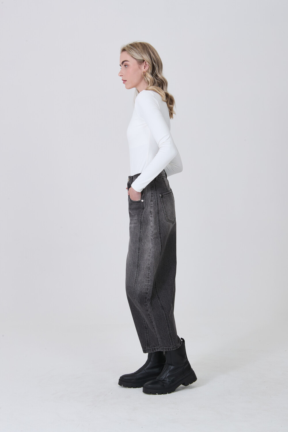 Pantalon Rynara Gris Medio