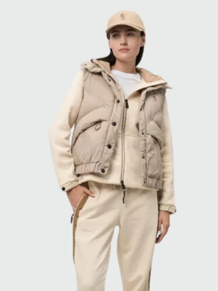 Moncler- Campera con capucha ajustable 0