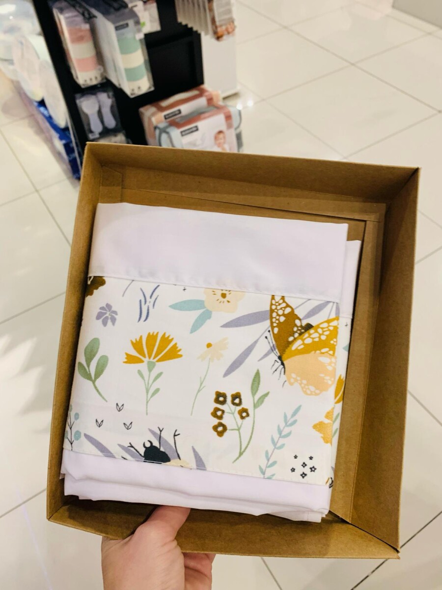 Sabanas minicuna colecho Little Ones - flores mariposas 
