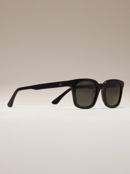 SUNGLASSES TOM NEGRO C1