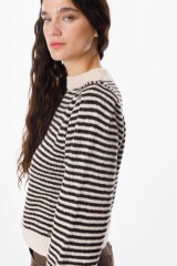 Sweater Fiber Rayas Negro