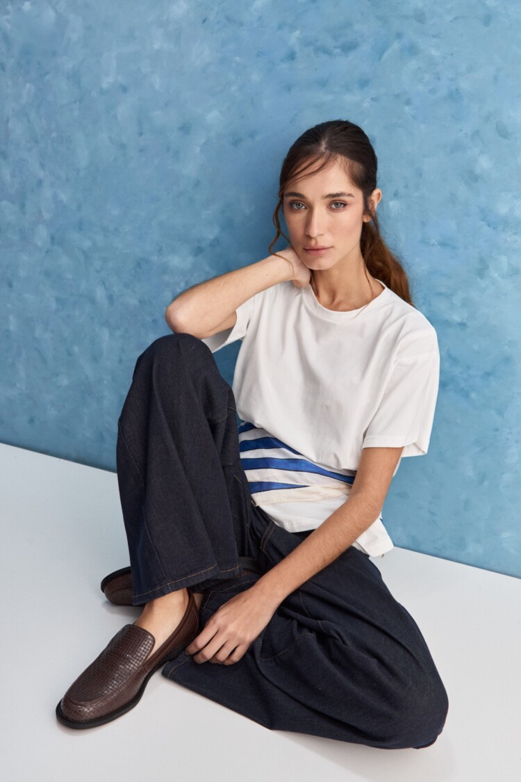 REMERA MOREA Crudo