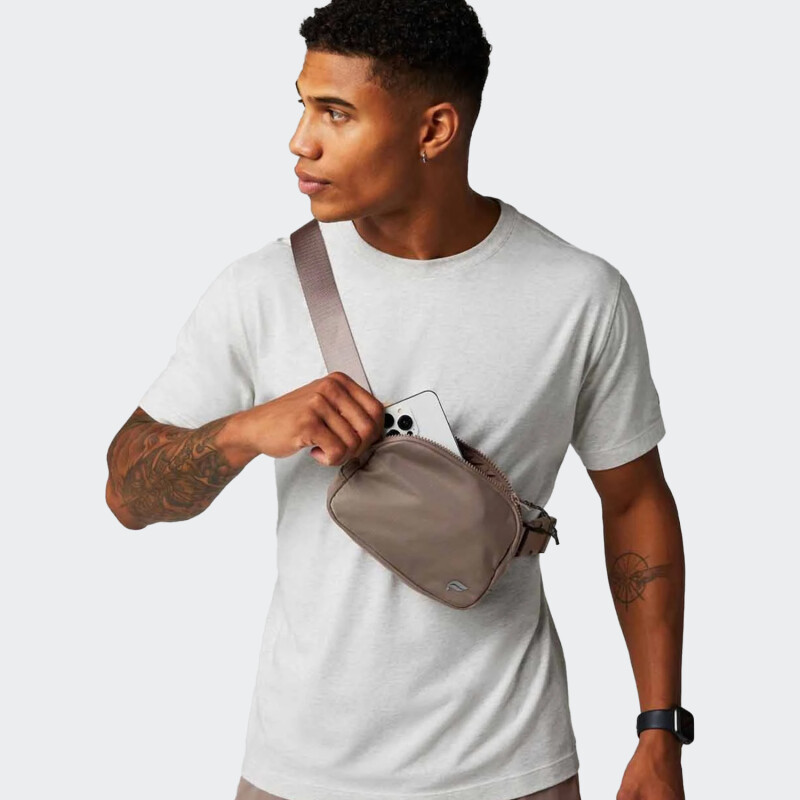 Riñonera Fabletics The Belt Bag Marrón