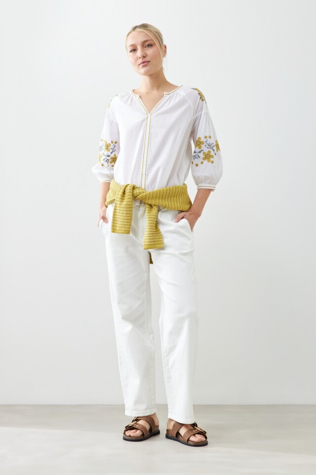 Blusa boho con bordados blanco