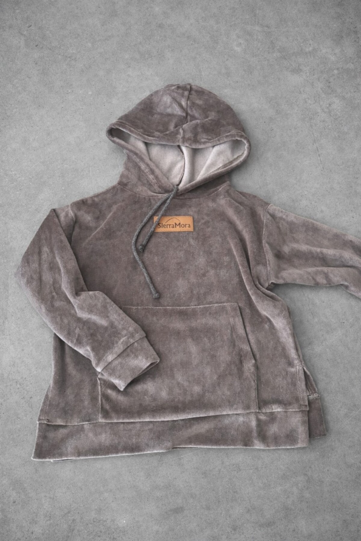 Buzo Gurí Gris Oscuro