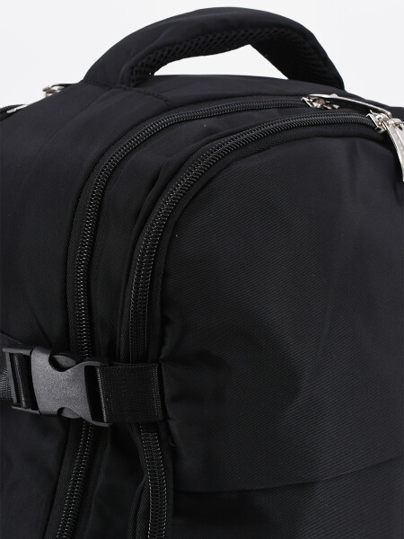 MOCHILA TRIP MULTI COMPARTIMIENTOS NEGRO