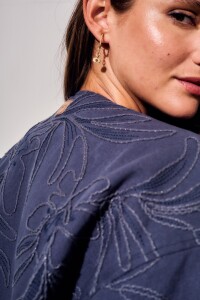 Campera Bomber Con Bordado Denim