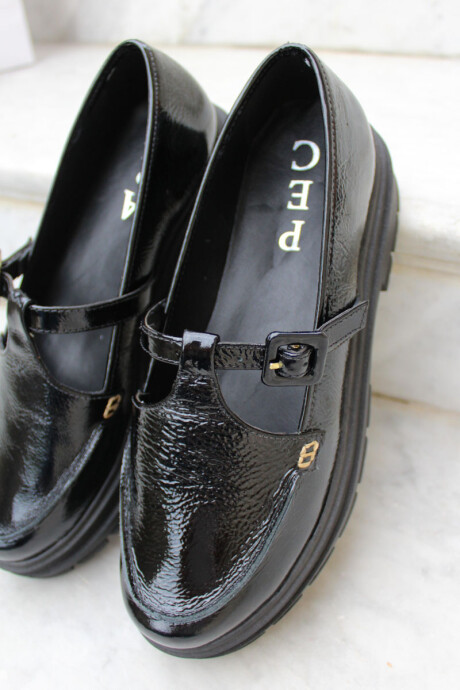 Guillermina amelia Negro charol