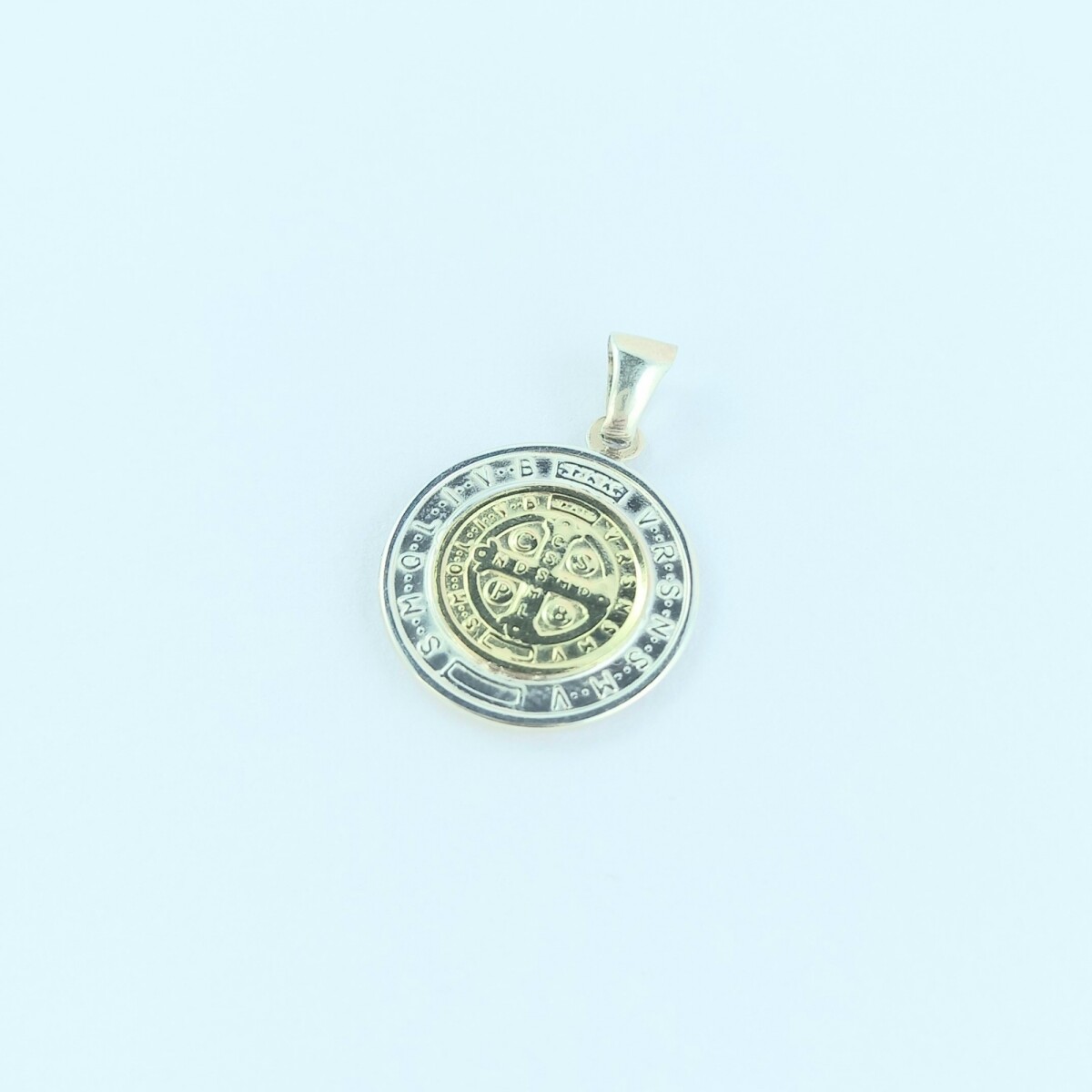 Medalla religiosa de plata 925 y double en oro 18 ktes, SAN BENITO. 