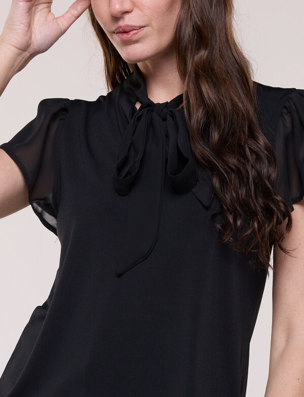 Blusa Tie Neck Con Mangas Mariposa De Gasa NEGRO