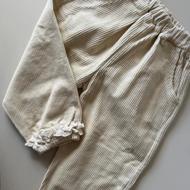 Pantalon Pana Puntilla Pantalon Pana Puntilla