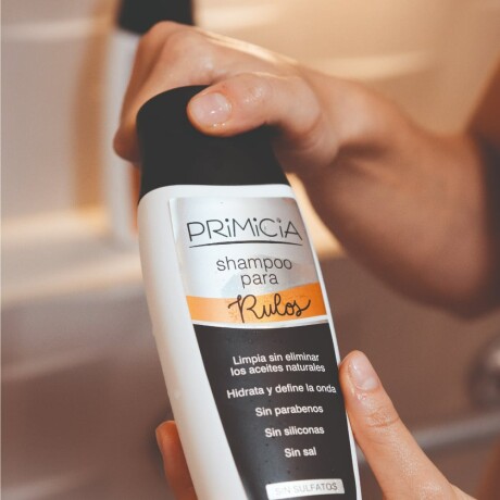 Primicia Shampoo Para Rulos 250ml Primicia Shampoo Para Rulos 250ml