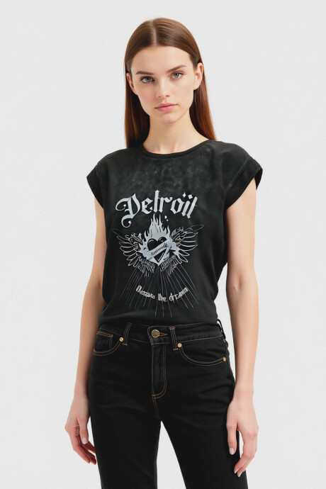 Remera Akaroa Estampado 1
