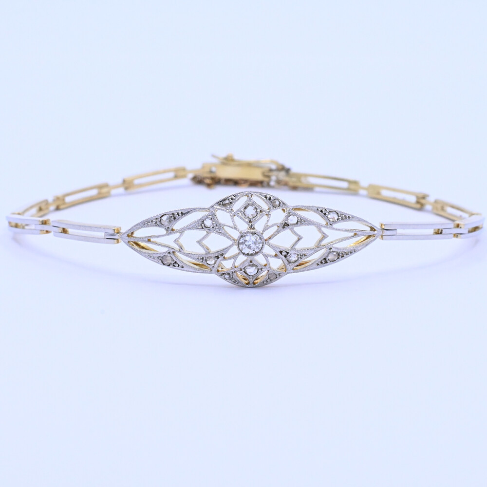 Pulsera oro 18k antigua con brillante y diamantes. Pulsera oro 18k antigua con brillante y diamantes.