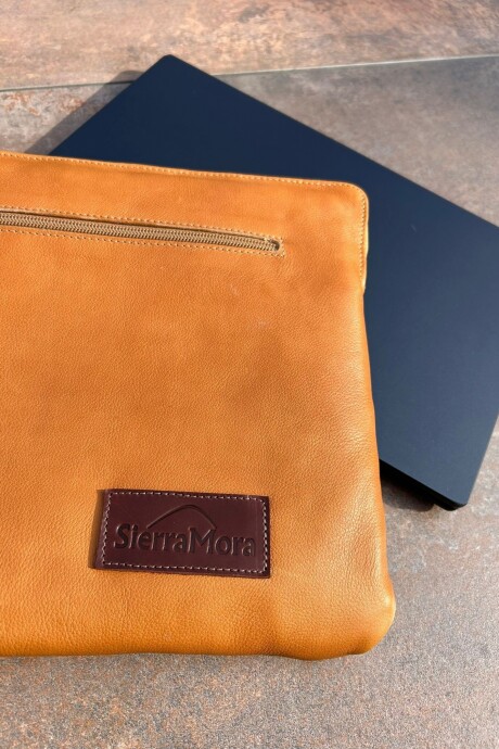 SierraMora Notebook Case Camel