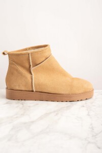 Bota Gamuza Con Corderito Arena